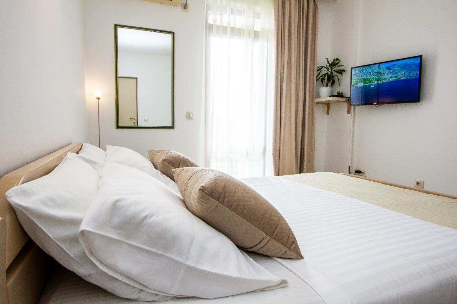 Apartments Ardura Petrovac Bagian luar foto