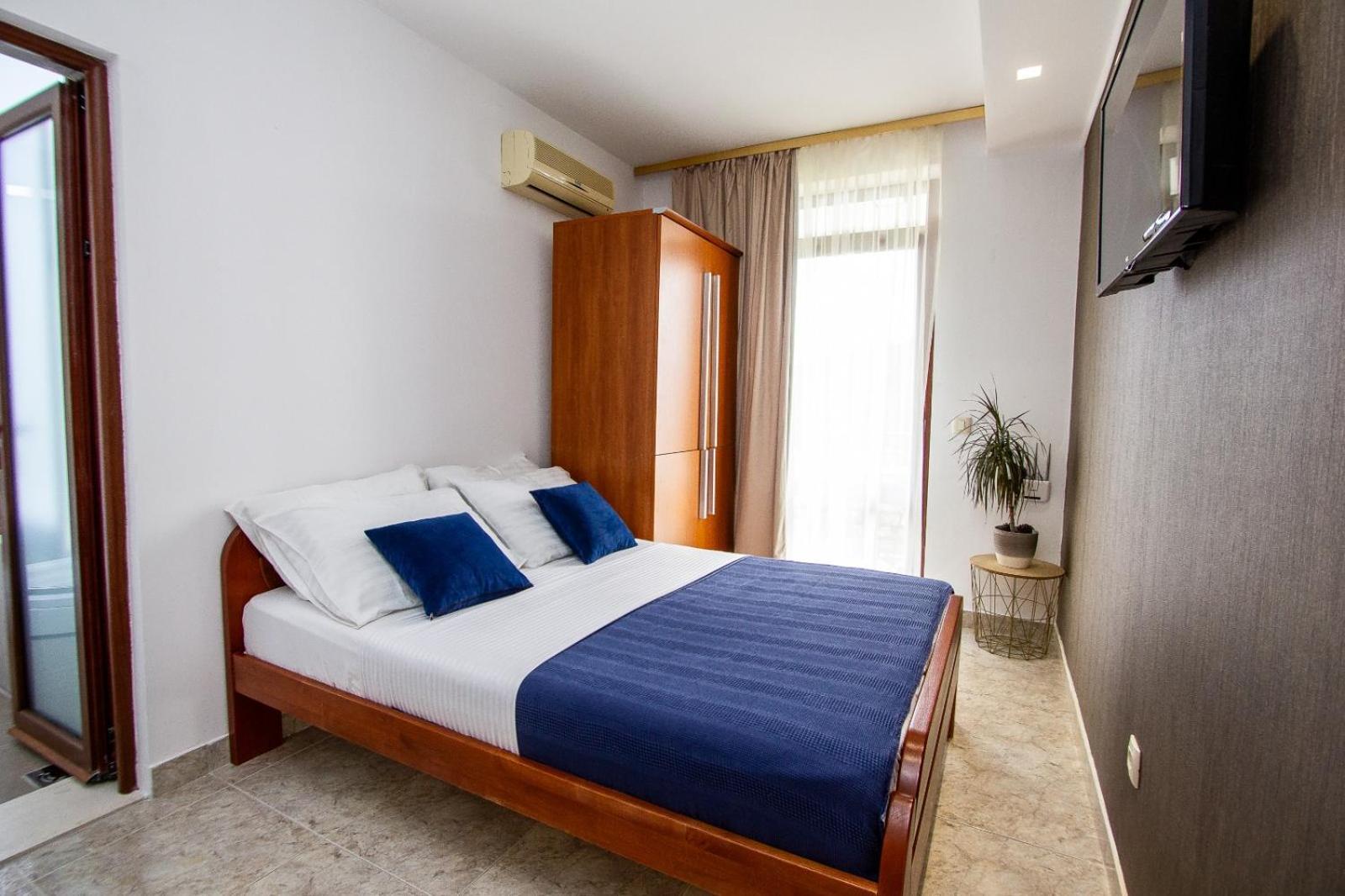 Apartments Ardura Petrovac Bagian luar foto