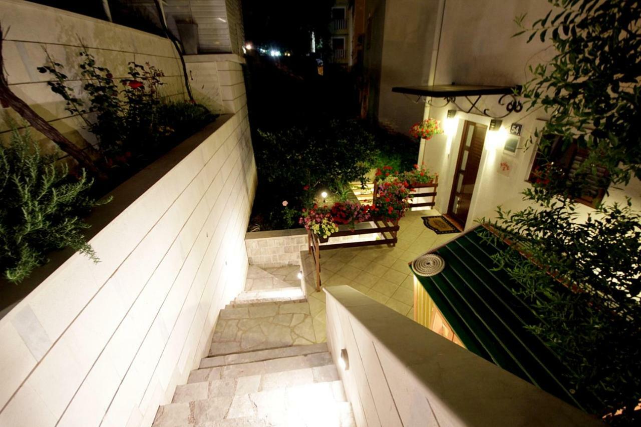 Apartments Ardura Petrovac Bagian luar foto