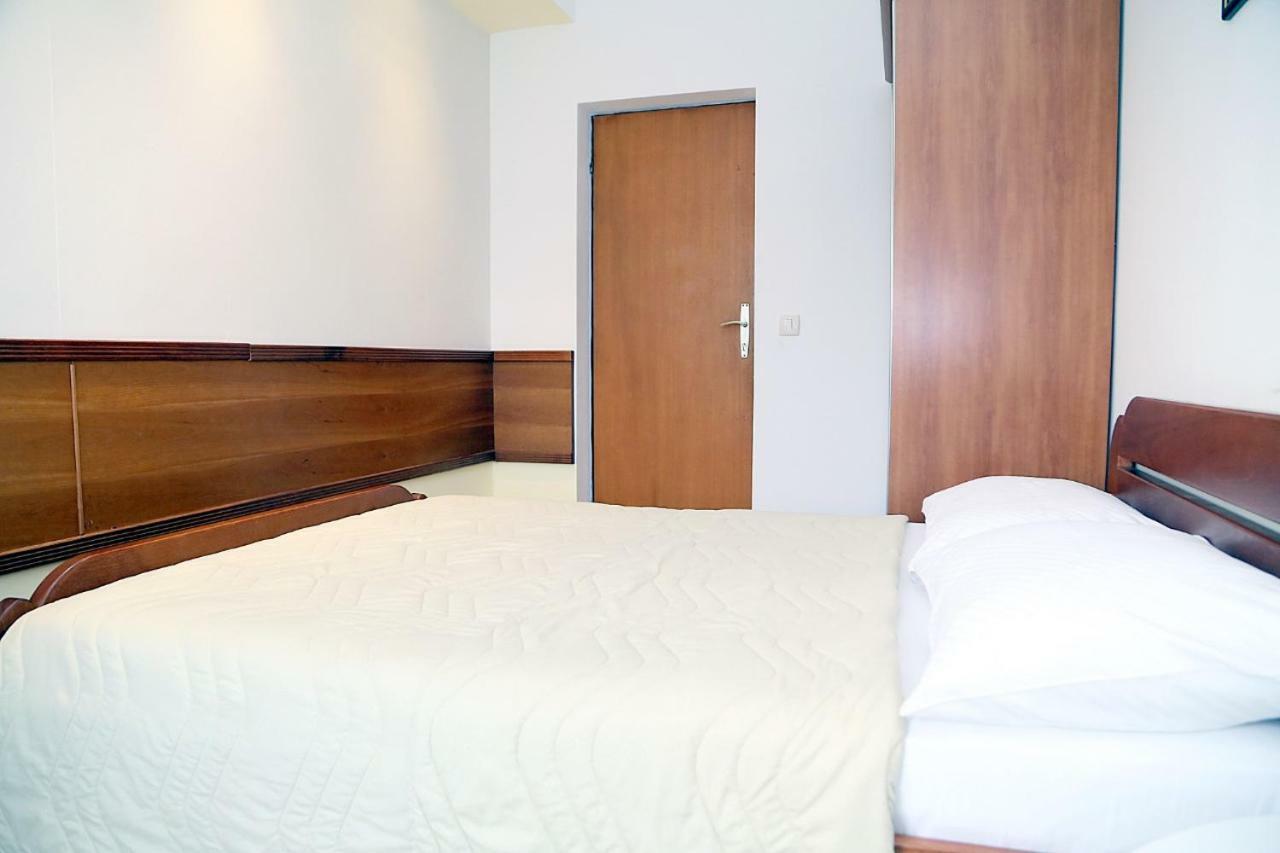 Apartments Ardura Petrovac Bagian luar foto